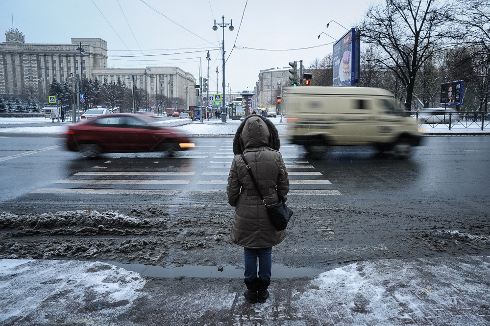 МЧС Петербурга предупреждает о гололедице 1 ноября