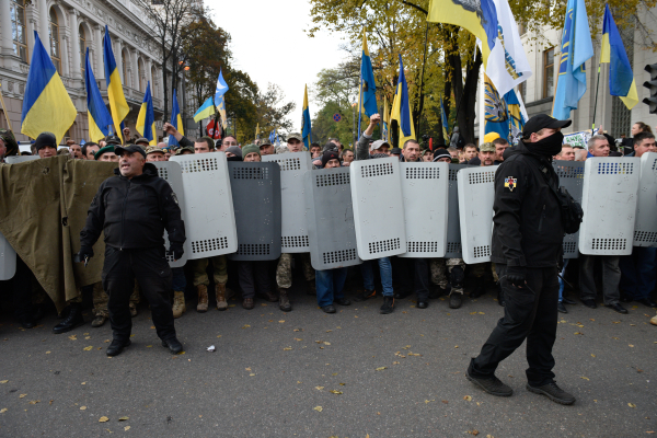 Олег Бондаренко: «Ситуация на Украине созрела для третьего Майдана»