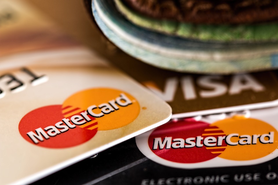 Собственников MasterCard предупреждают о хакерской атаке