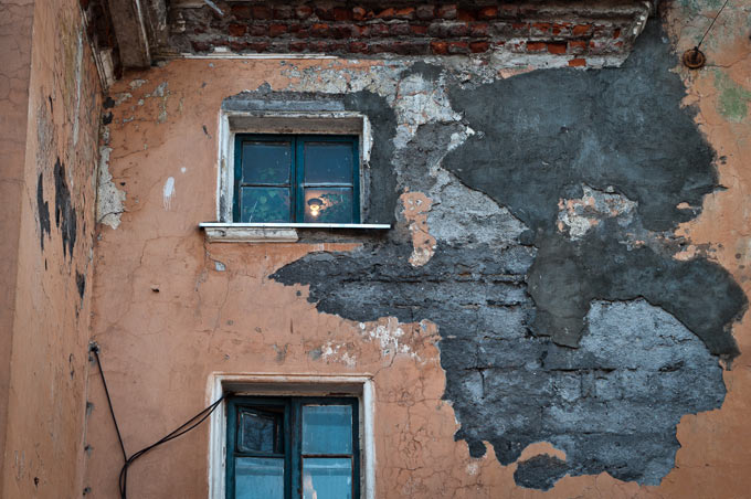 кирпичная стена дома Фото: Денис Тарасов для ОК