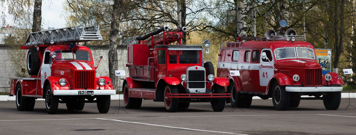 Пожарные автомобили делятся. Пожарная техника. Советские пожарные машины. Старая пожарная техника. Автомобили пожарной охраны СССР.