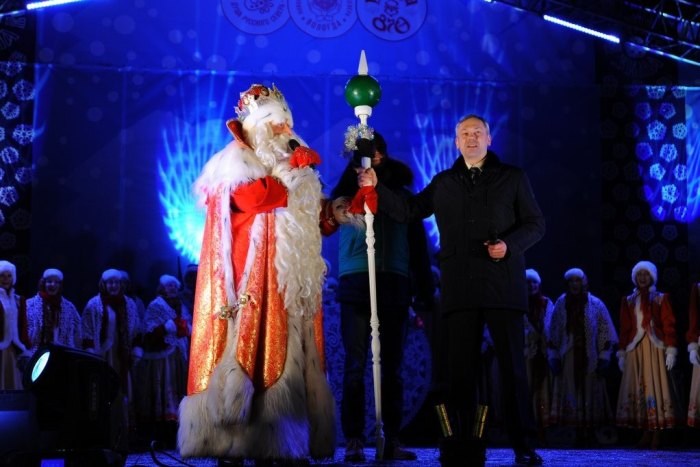 Главный Дед Мороз обещал наладить погоду в Вологде