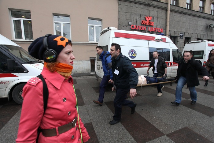 Эксперт: Петербург ответил на теракт очень достойно