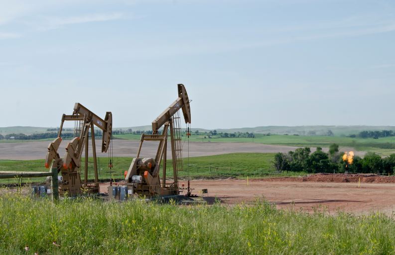 Нефтедобыча США почти достигла максимума за два года