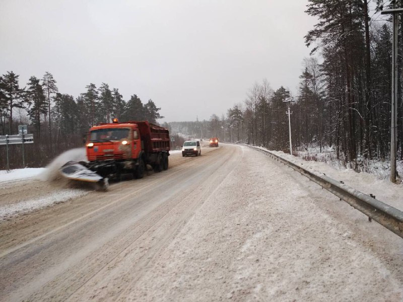 В Ленобласти очистили от снега 4100 км дорог
