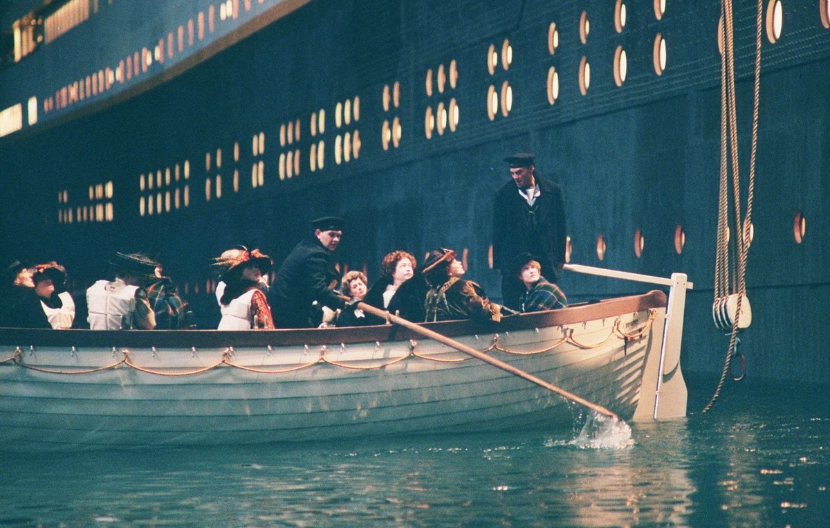 Кадр из фильма "Титаник" 