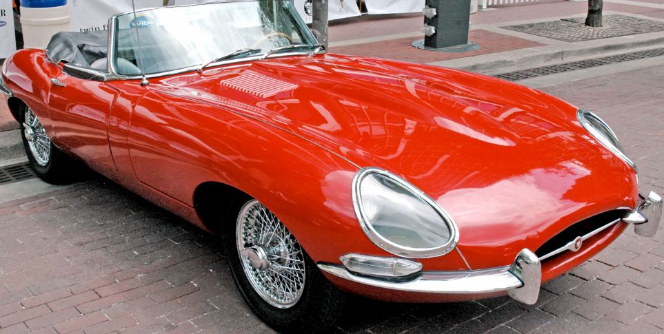 Jaguar создал электрокар на основе модели 1968 года