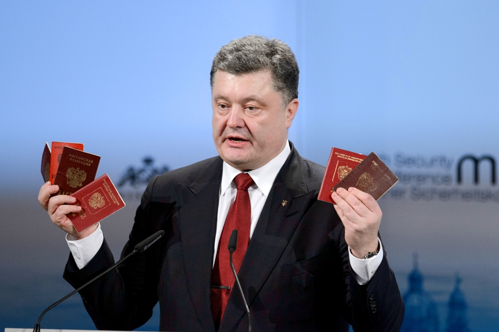 «Даже сам Порошенко говорит по-украински с ошибками»