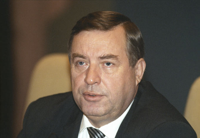Геннадий Селезнев предложил сдать Зюганова в архив